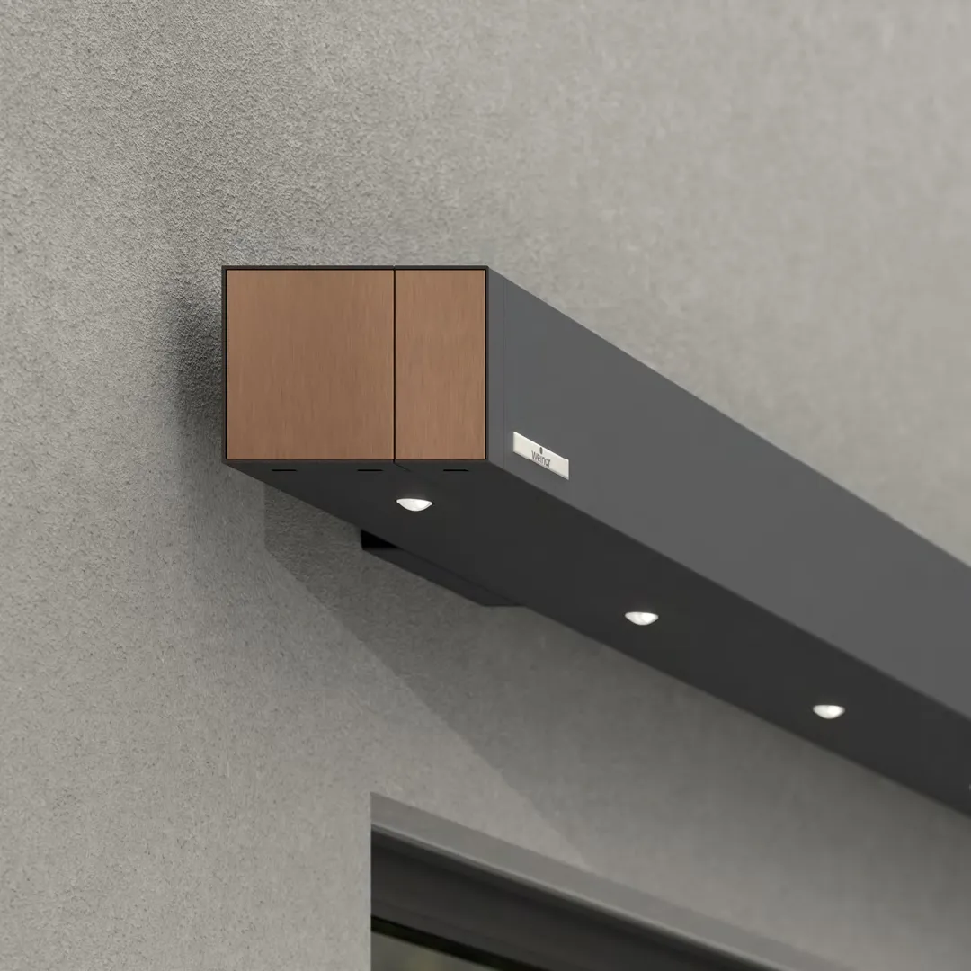Markisenkassette von Weinor mit LED-Lichtleiste und Echtholz-Optik